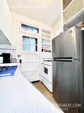 451 W St James Pl in Chicago, IL - Building Photo - Building Photo