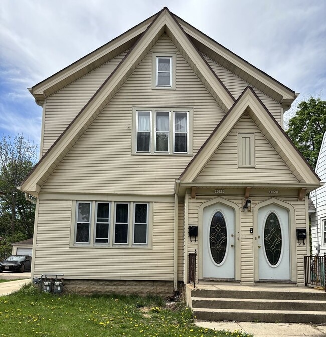 property at 4049 N Elmhurst Rd