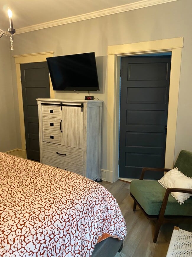 property at 322 N New Madrid St