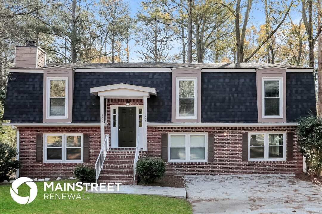 1830 Nicole Ln in Lithonia, GA - Building Photo