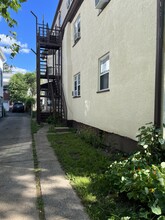 131 S Maple Ave, Unit 4 in Kingston, PA - Building Photo - Building Photo