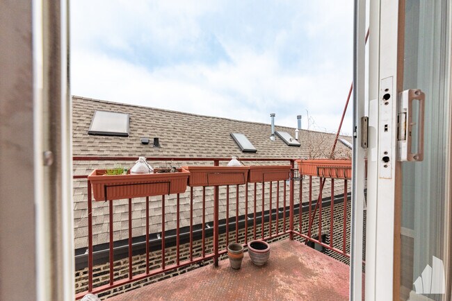 property at 2356 N Elston Ct