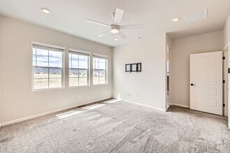 8822 Fraser River Lp in Littleton, CO - Foto de edificio - Building Photo