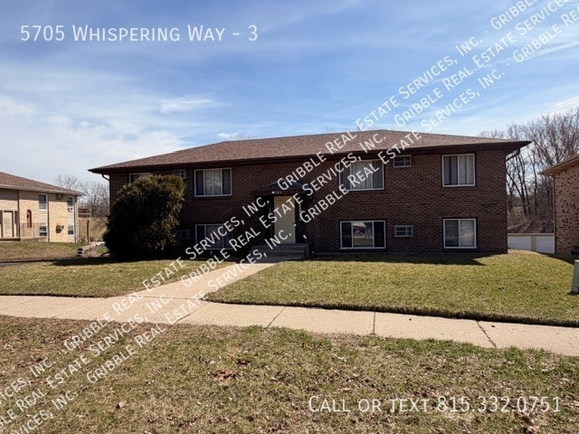 5705 Whispering Way in Loves Park, IL - Building Photo - Building Photo