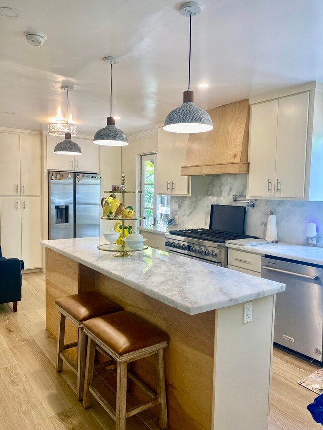 11323 Mississippi Ave, Unit 11323