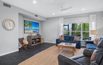 981 Main St in Sanibel, FL - Building Photo - Building Photo