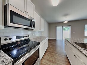 3820 Sapphire Ridge Ct in Raleigh, NC - Building Photo - Building Photo