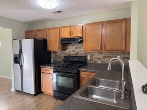 103 Topaz Dr in Dallas, GA - Building Photo - Building Photo