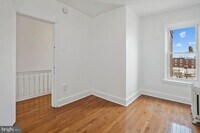2932 W Girard Ave photo'