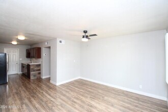 6040 N 21st Ave in Phoenix, AZ - Building Photo - Building Photo