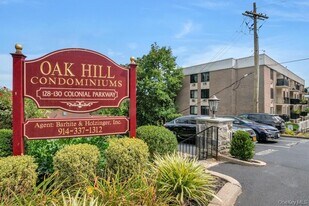 128 Colonial Pkwy in Yonkers, NY - Building Photo