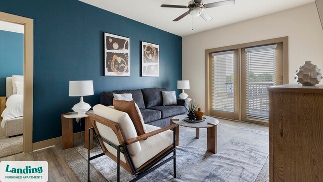 2056 Sundance Parkway in New Braunfels, TX - Foto de edificio - Building Photo