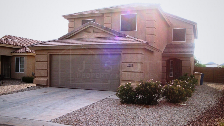 31860 Cheyenne Cir in San Tan Valley, AZ - Building Photo