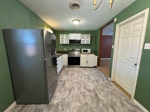 629 Brook Dr in Killeen, TX - Foto de edificio - Building Photo
