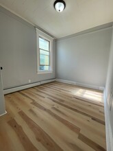 42 Dwight St, Unit 1 in Jersey City, NJ - Building Photo - Building Photo