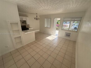 610 NE 12th Ave-Unit -2 in Fort Lauderdale, FL - Building Photo - Building Photo