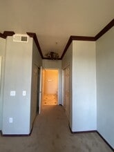 9820 N Central Ave, Unit 317 in Phoenix, AZ - Foto de edificio - Building Photo