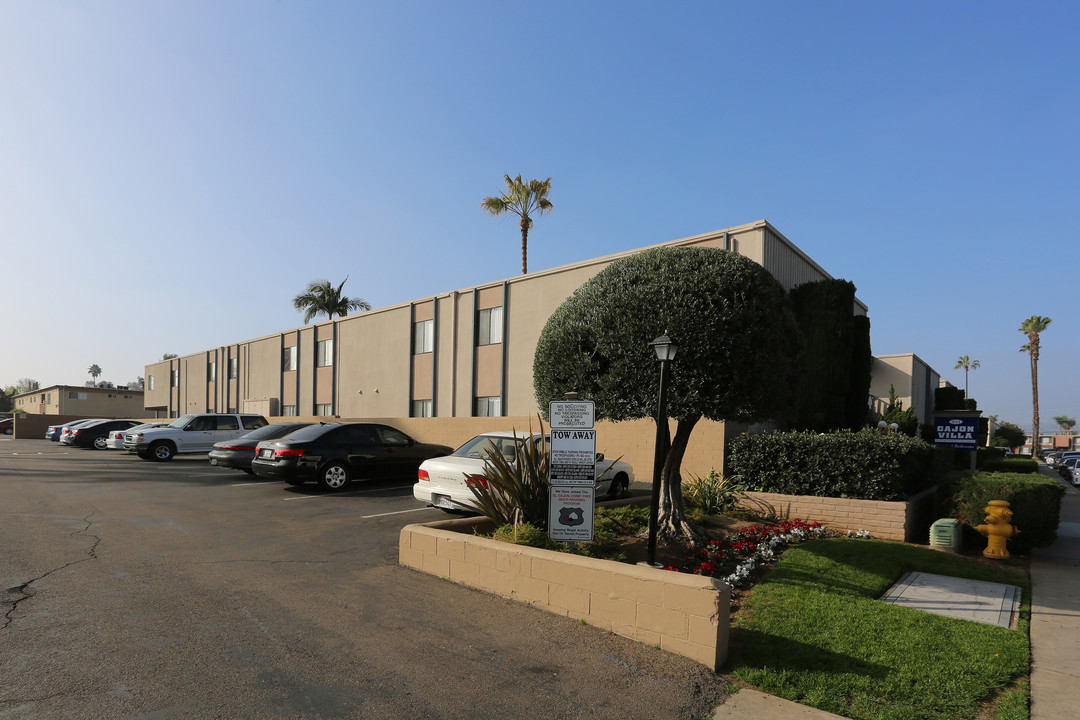 Cajon Villa Apartments in El Cajon, CA - Building Photo