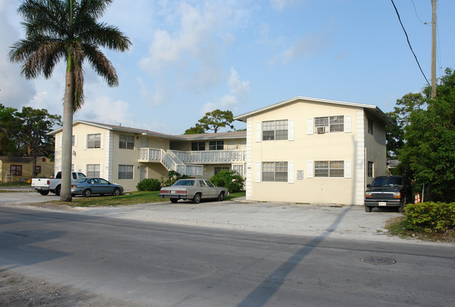 109-111 Palm Ave in Fort Lauderdale, FL - Building Photo - Building Photo