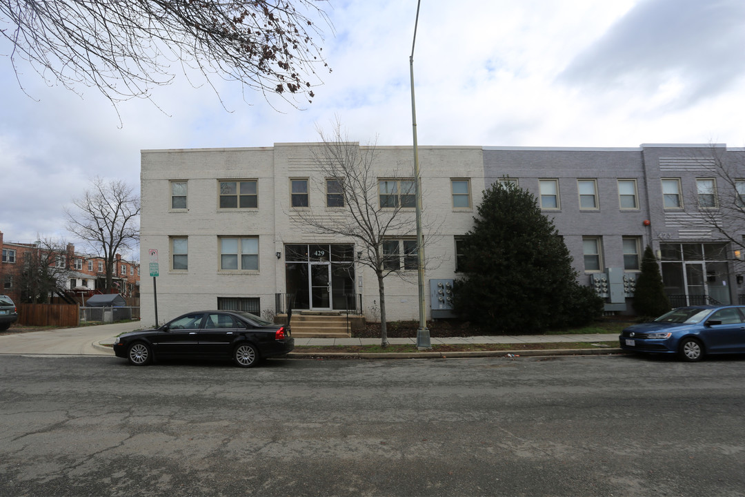 429 18th St NE in Washington, DC - Building Photo