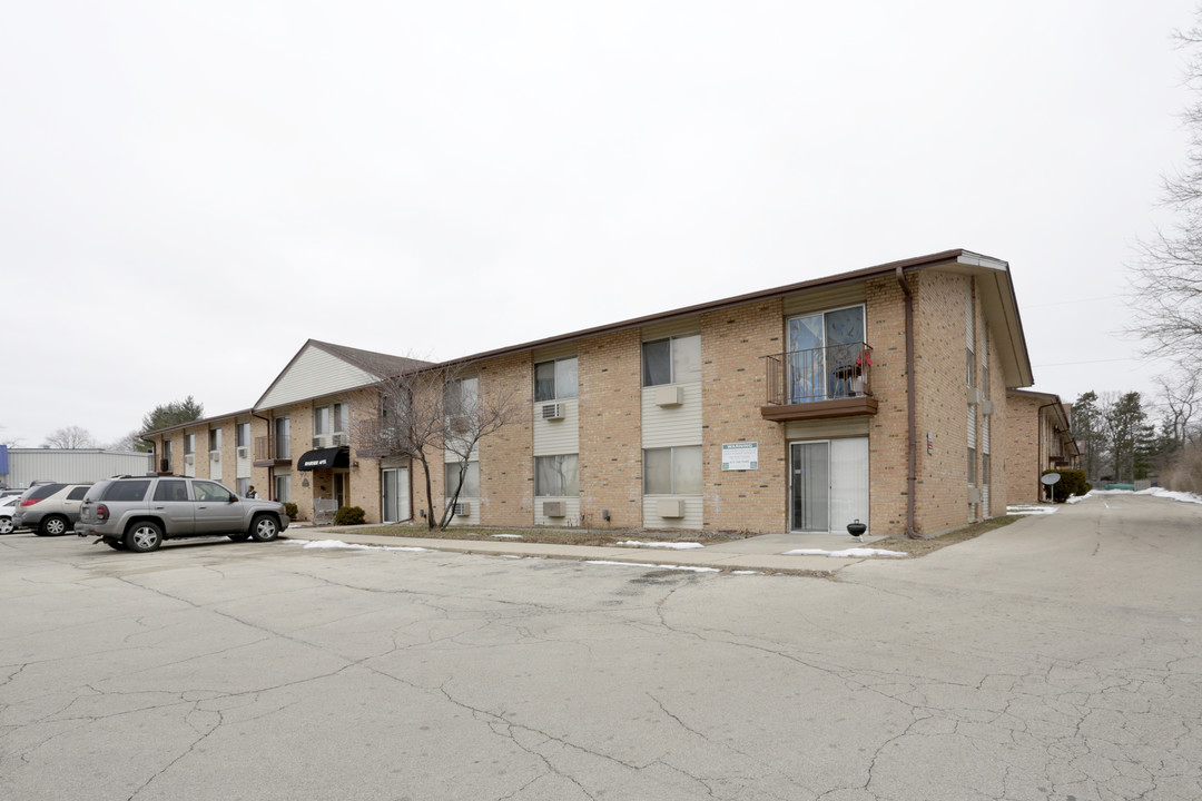 Riverside Apartments in Rockford, IL - Building Photo