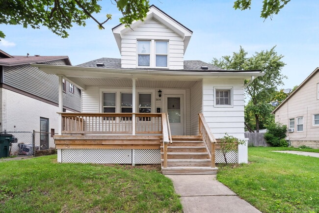 property at 164 W Muir Ave