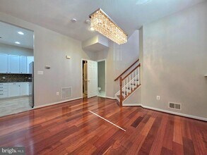 8346 Middle Ruddings Dr in Lorton, VA - Building Photo - Building Photo
