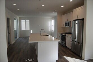 789 Leeward Way in Costa Mesa, CA - Building Photo - Building Photo