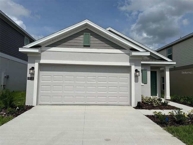 property at 1918 Niagra Dr