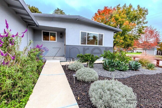 3040 Blane Way in Napa, CA - Building Photo - Building Photo