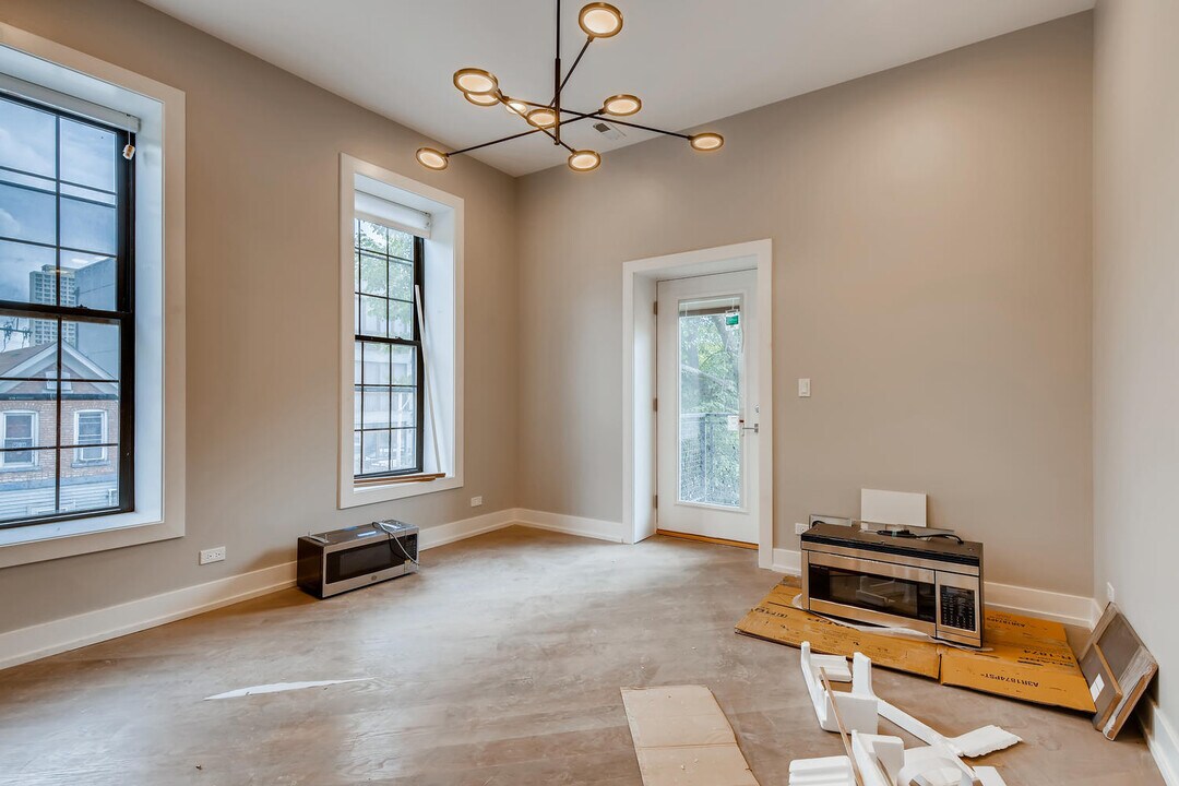 1436 W Blackhawk St-Unit -2M in Chicago, IL - Building Photo