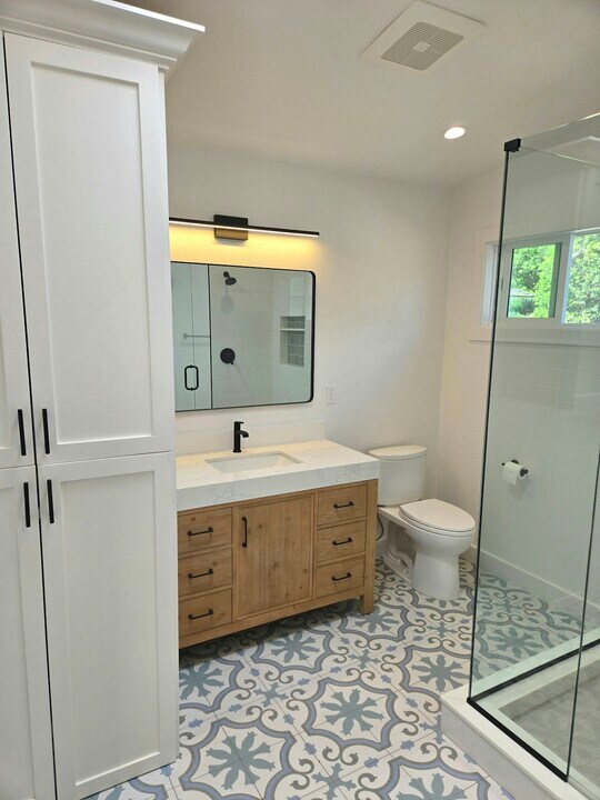 635 Fresca St in Solana Beach, CA - Building Photo