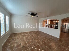 1514 Loon Lake St in Roseville, CA - Building Photo - Building Photo