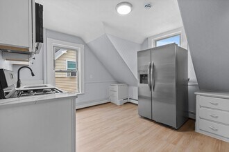 48 Hamilton Ave in Lynn, MA - Building Photo - Building Photo