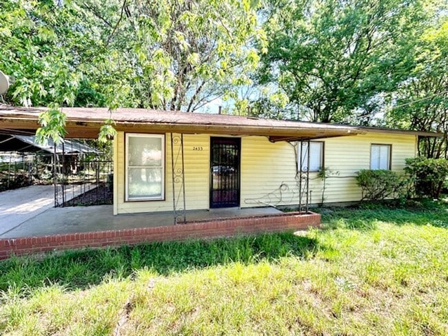 property at 2433 Shepherd Dr NW