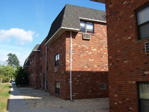 Catherine Garden Apartments in Little Ferry, NJ - Building Photo - Building Photo