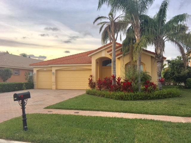 121 Tuscany Dr in Royal Palm Beach, FL - Building Photo - Building Photo