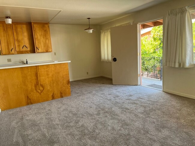 3278 Montclair Ave in Napa, CA - Building Photo - Building Photo