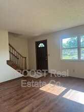 1413-1415 Hanson St in Reynoldsburg, OH - Foto de edificio - Building Photo