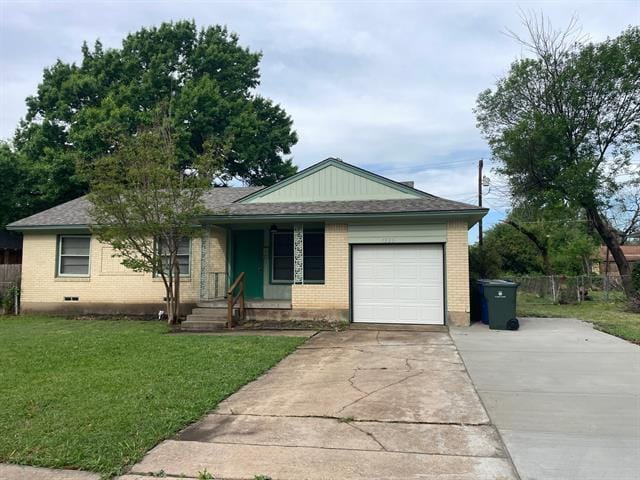 property at 1925 Hilltop Dr