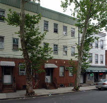 194 Jefferson St Apartments