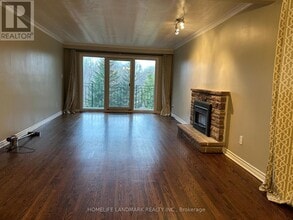 28 Landfair Crescent in Toronto, ON - Building Photo - Building Photo