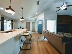 922 Sundance St in New Braunfels, TX - Building Photo - Building Photo