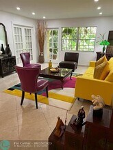 351 NE 19th Pl in Wilton Manors, FL - Building Photo - Building Photo