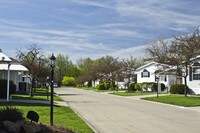 Twin Oaks I & II in Olmsted Twp, OH - Building Photo - Primary Photo