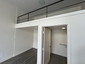 138 W San Ysidro Blvd in San Diego, CA - Building Photo - Building Photo