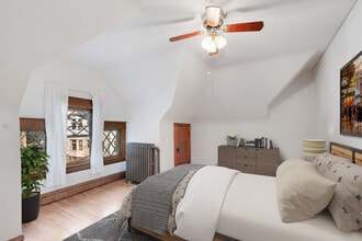 911 Lincoln Ave, Unit Carriage House in St. Paul, MN - Building Photo - Building Photo