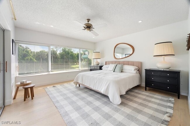 property at 955 Palm View Dr