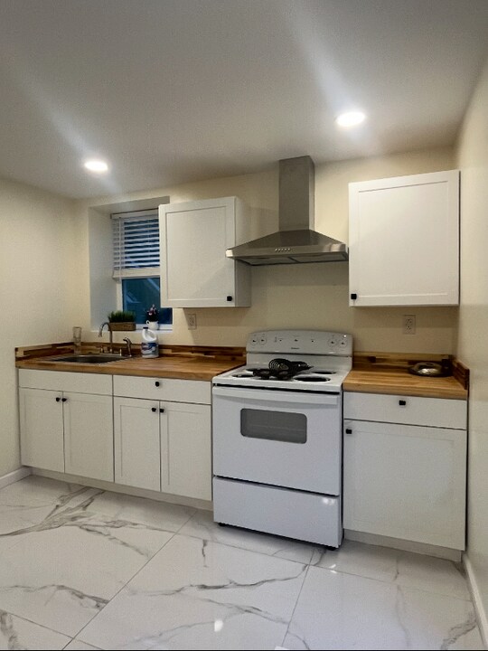 222 Snowy Oak Rd in Boone, NC - Building Photo