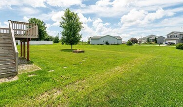5508 Summerland Drive in Waterloo, IA - Building Photo - Building Photo